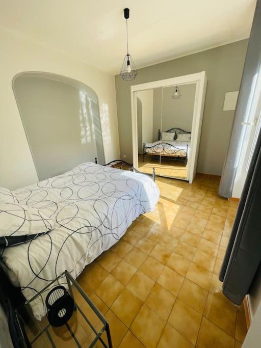 Chez Leo I - Appartement T2 Proche Tricastin Bollene Ngoại thất bức ảnh